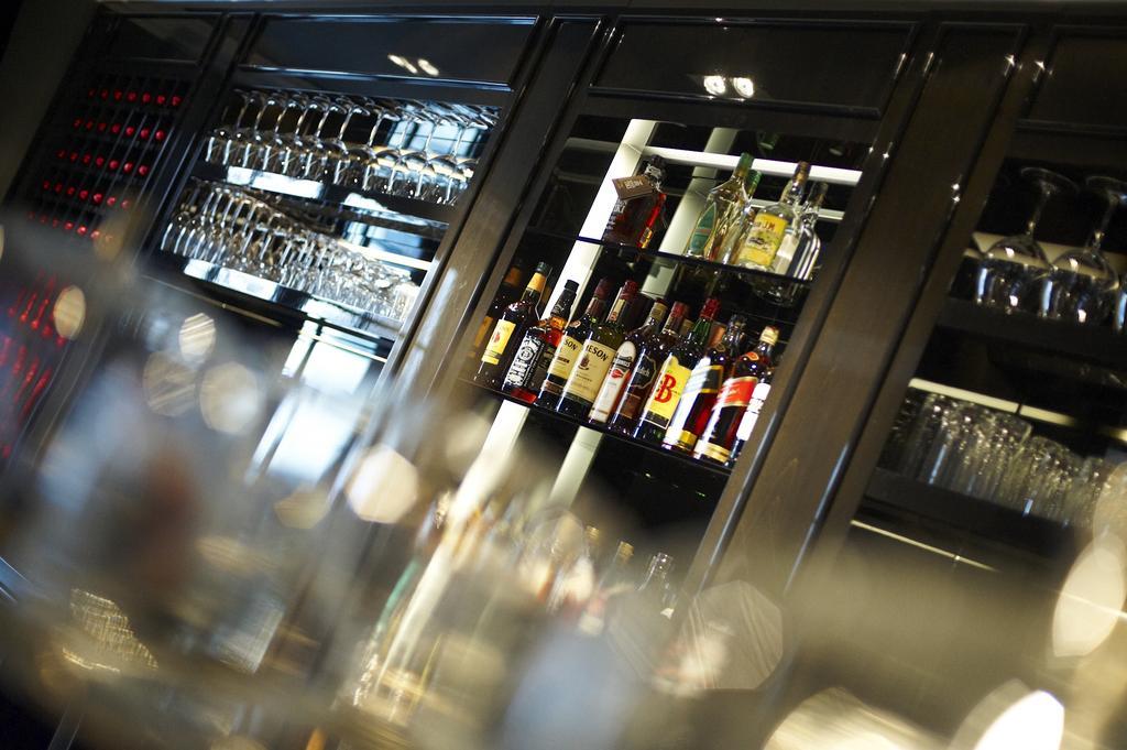 Hotel Odette En Ville Ixelles Zewnętrze zdjęcie