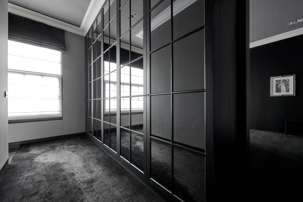 Hotel Odette En Ville Ixelles Zewnętrze zdjęcie
